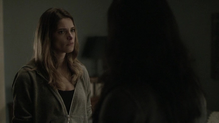 Ashley-Greene-dot-nl_Rogue4x05PoolBoy1761.jpg