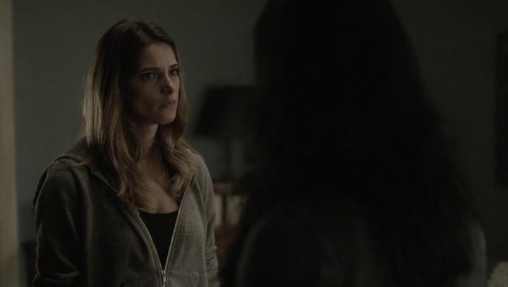 Ashley-Greene-dot-nl_Rogue4x05PoolBoy1762.jpg