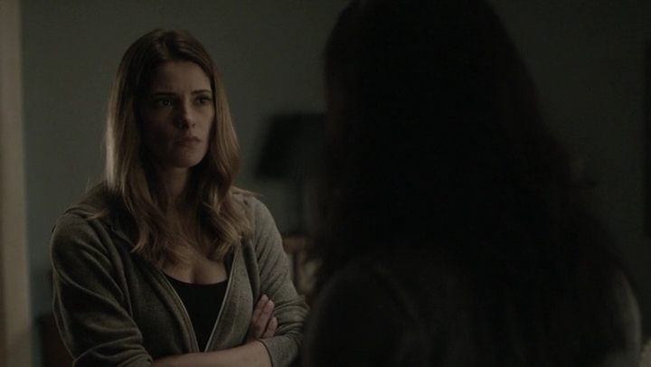 Ashley-Greene-dot-nl_Rogue4x05PoolBoy1815.jpg
