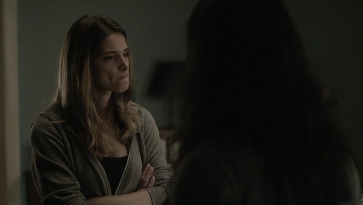 Ashley-Greene-dot-nl_Rogue4x05PoolBoy1826.jpg