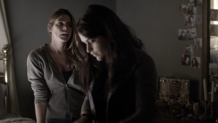 Ashley-Greene-dot-nl_Rogue4x05PoolBoy2095.jpg