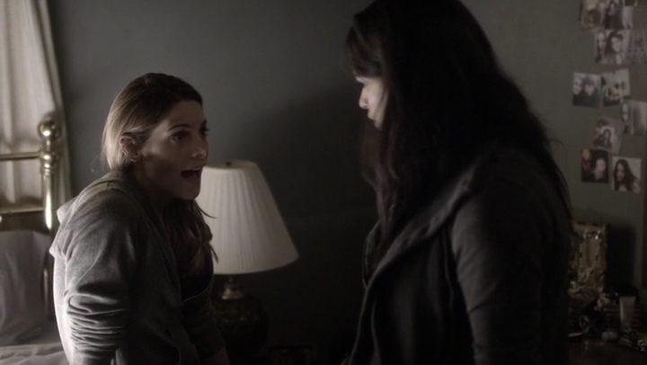 Ashley-Greene-dot-nl_Rogue4x05PoolBoy2111.jpg