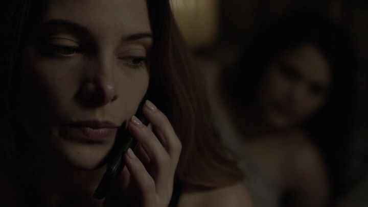 Ashley-Greene-dot-nl_Rogue4x05PoolBoy2677.jpg