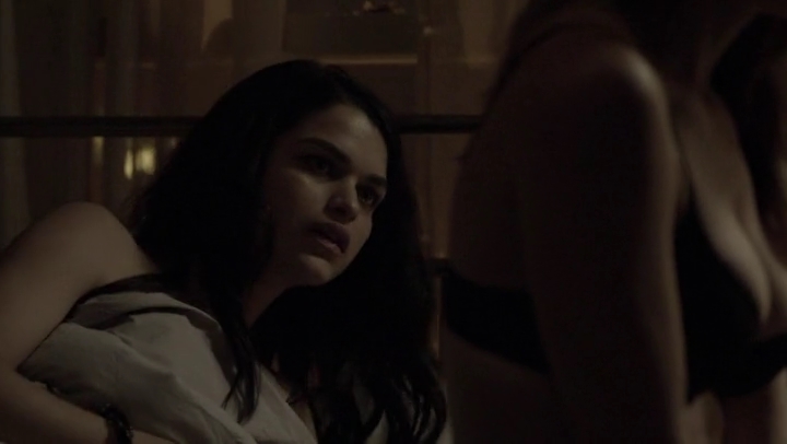Ashley-Greene-dot-nl_Rogue4x05PoolBoy2687.jpg