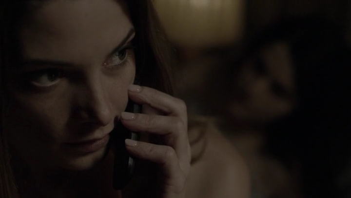 Ashley-Greene-dot-nl_Rogue4x05PoolBoy2713.jpg