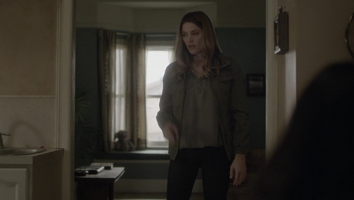 Ashley-Greene-dot-NL_Rogue4x06Elk0254.jpg