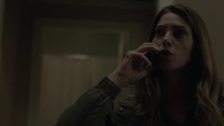 Ashley-Greene-dot-NL_Rogue4x06Elk0324.jpg