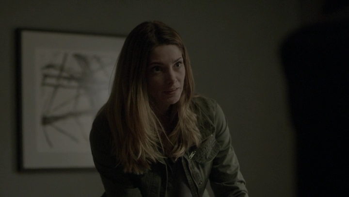 Ashley-Greene-dot-NL_Rogue4x06Elk0381.jpg