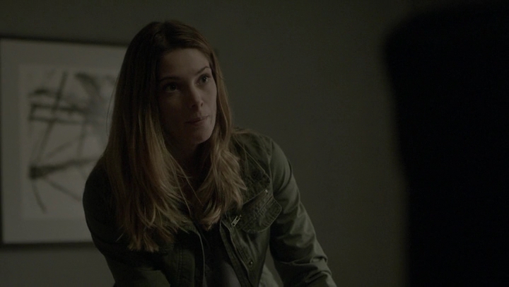 Ashley-Greene-dot-NL_Rogue4x06Elk0384.jpg