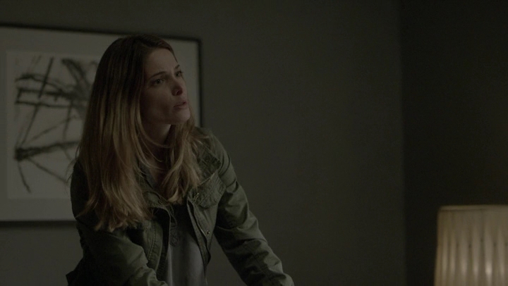 Ashley-Greene-dot-NL_Rogue4x06Elk0394.jpg
