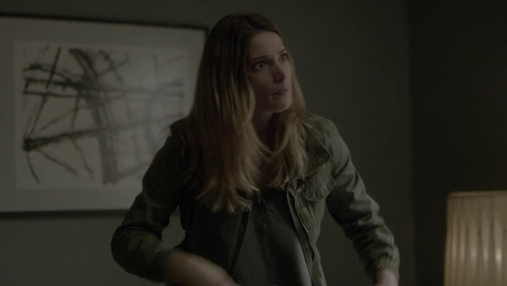 Ashley-Greene-dot-NL_Rogue4x06Elk0395.jpg