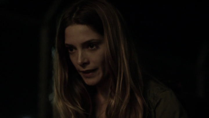 Ashley-Greene-dot-NL_Rogue4x06Elk2037.jpg