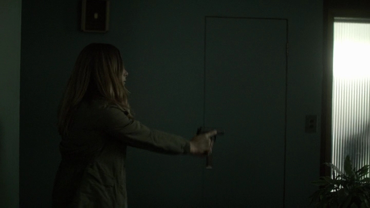 Ashley-Greene-dot-NL_Rogue4x06Elk2759.jpg