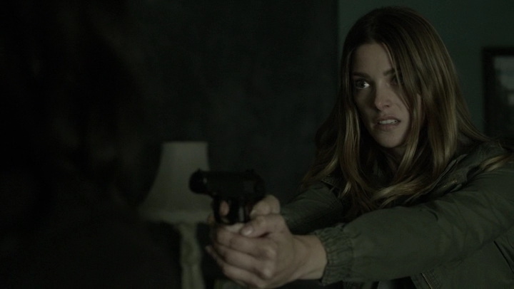 Ashley-Greene-dot-NL_Rogue4x06Elk2788.jpg