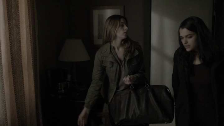 Ashley-Greene-dot-NL_Rogue4x07Bifocals0225.jpg