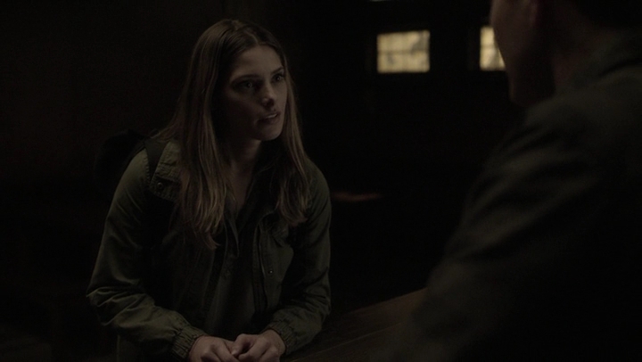 Ashley-Greene-dot-NL_Rogue4x07Bifocals1687.jpg
