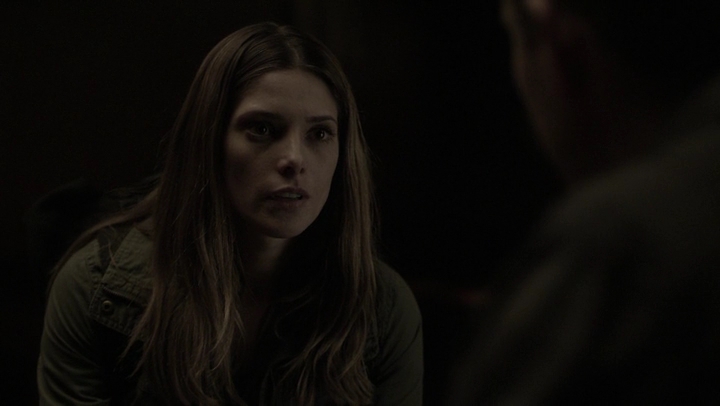 Ashley-Greene-dot-NL_Rogue4x07Bifocals1694.jpg