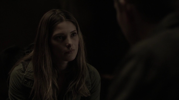 Ashley-Greene-dot-NL_Rogue4x07Bifocals1728.jpg