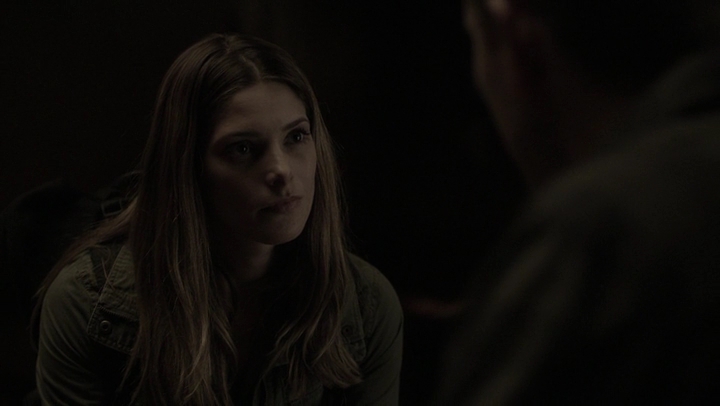 Ashley-Greene-dot-NL_Rogue4x07Bifocals1729.jpg