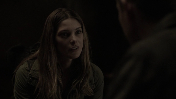 Ashley-Greene-dot-NL_Rogue4x07Bifocals1738.jpg