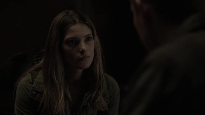 Ashley-Greene-dot-NL_Rogue4x07Bifocals1751.jpg