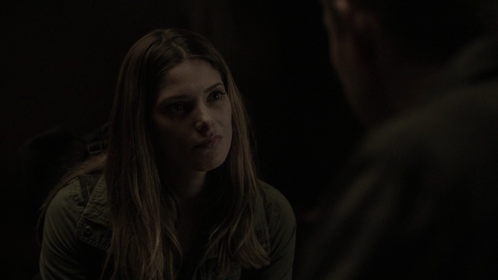 Ashley-Greene-dot-NL_Rogue4x07Bifocals1752.jpg
