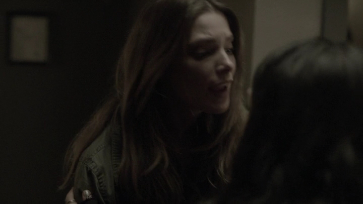 Ashley-Greene-dot-NL_Rogue4x07Bifocals1966.jpg