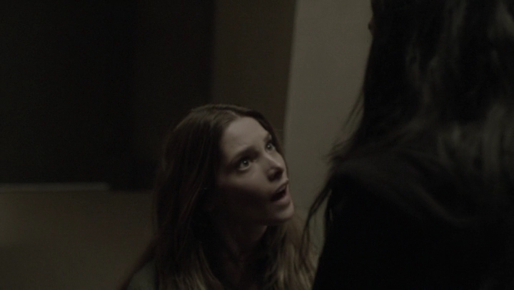 Ashley-Greene-dot-NL_Rogue4x07Bifocals1968.jpg