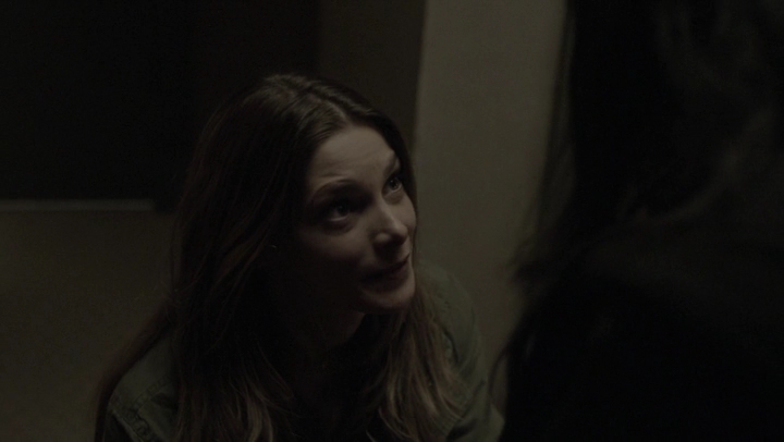 Ashley-Greene-dot-NL_Rogue4x07Bifocals1976.jpg