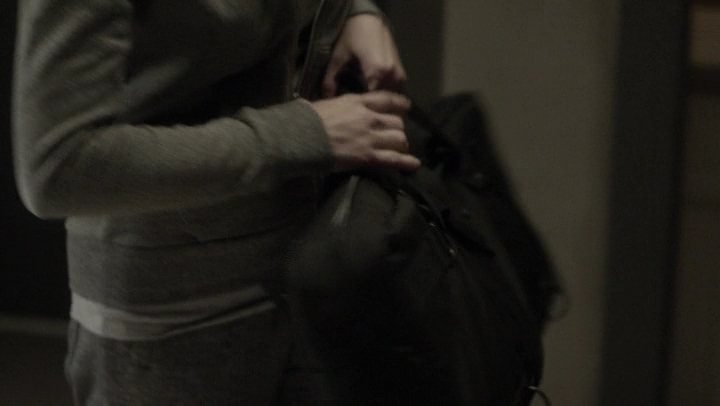 Ashley-Greene-dot-NL_Rogue4x07Bifocals2189.jpg