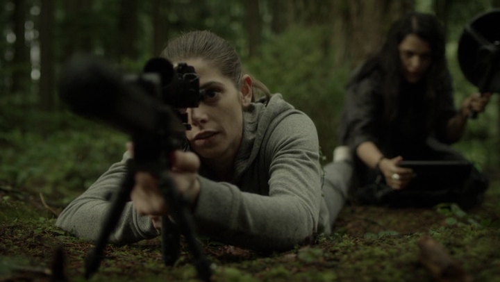 Ashley-Greene-dot-NL_Rogue4x07Bifocals2676.jpg
