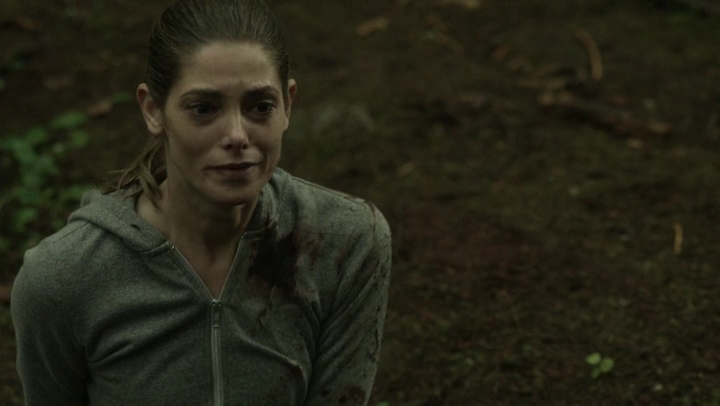 Ashley-Greene-dot-NL_Rogue4x07Bifocals2879.jpg