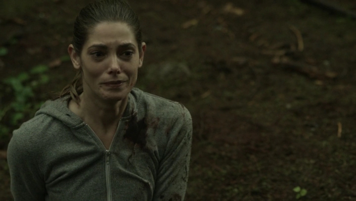 Ashley-Greene-dot-NL_Rogue4x07Bifocals2880.jpg