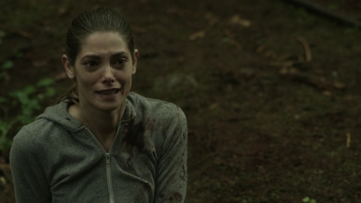 Ashley-Greene-dot-NL_Rogue4x07Bifocals2883.jpg