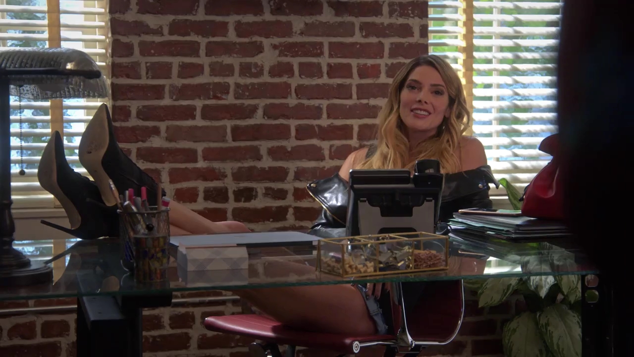Ashley-Greene-dot-nl_StepUpHighWater2x02-0160.jpg