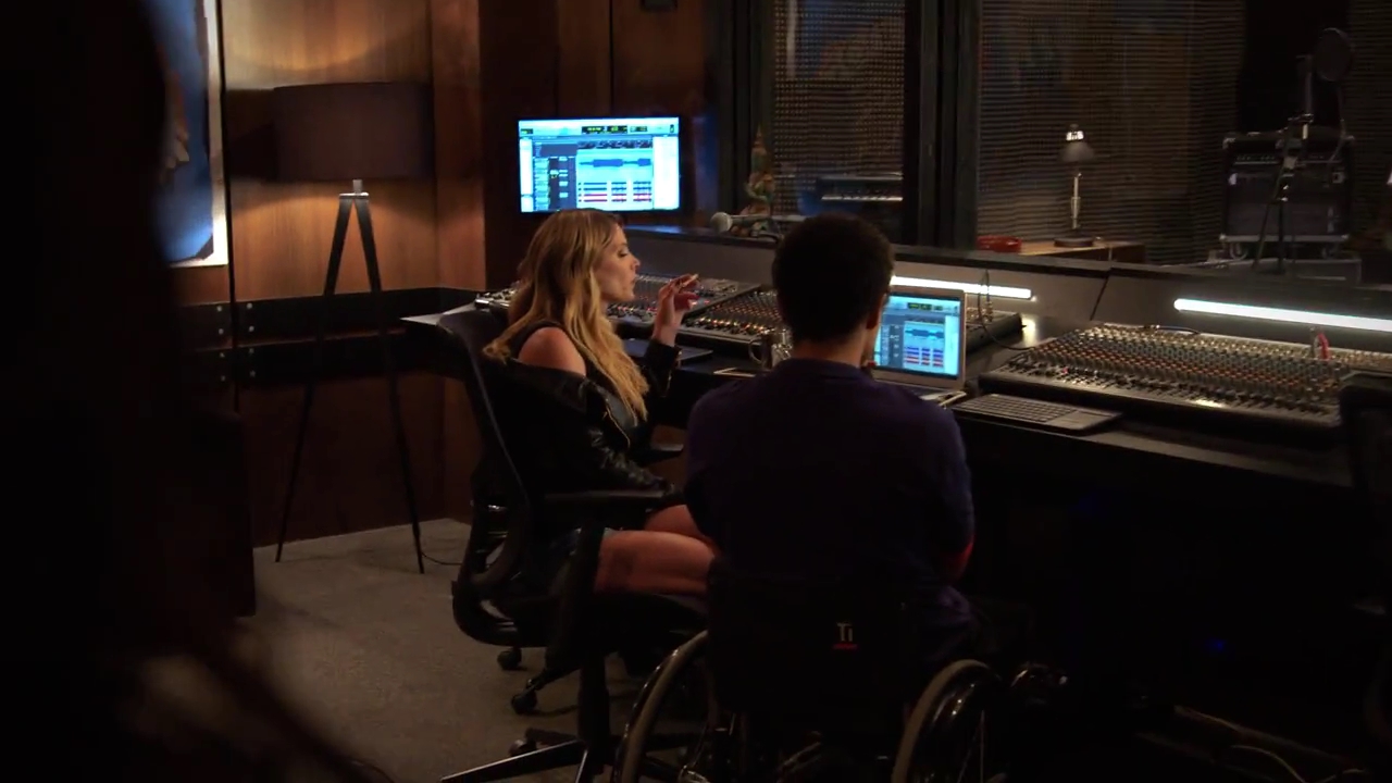 Ashley-Greene-dot-nl_StepUpHighWater2x02-1068.jpg