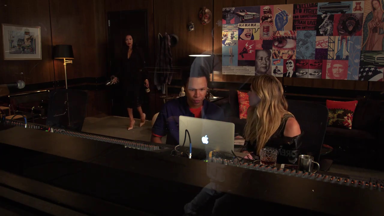 Ashley-Greene-dot-nl_StepUpHighWater2x02-1073.jpg