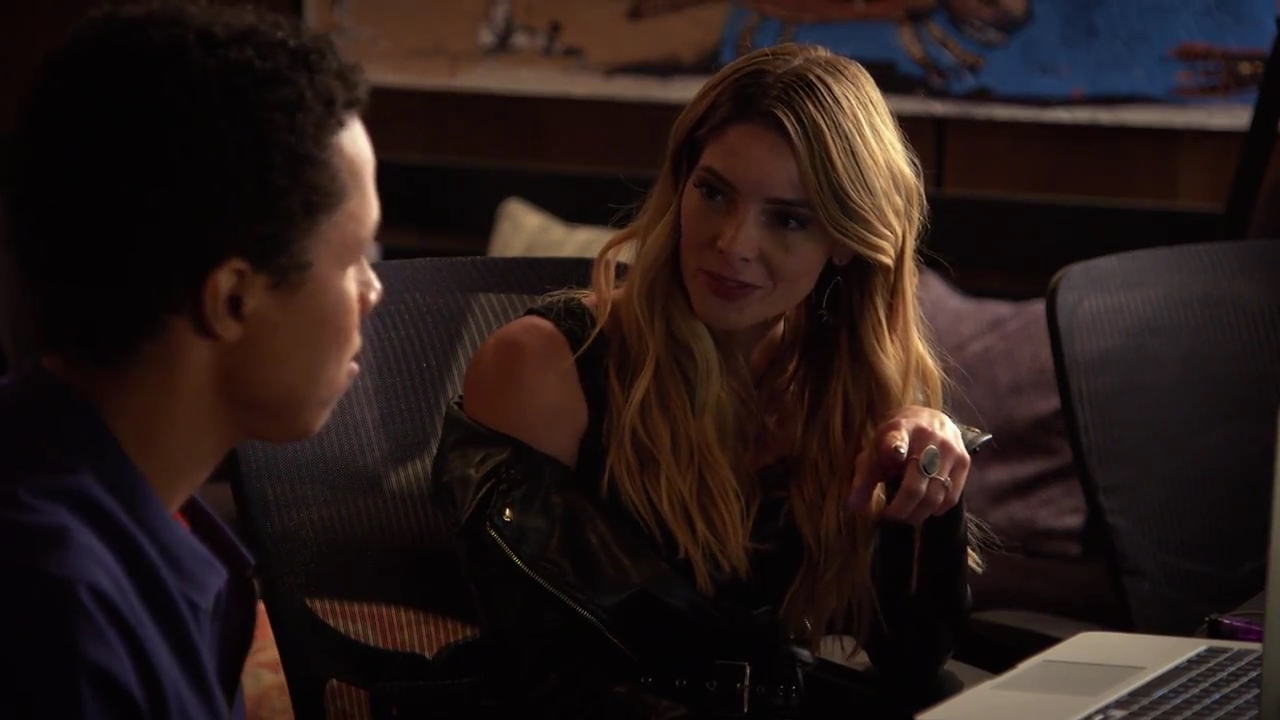 Ashley-Greene-dot-nl_StepUpHighWater2x02-1093.jpg