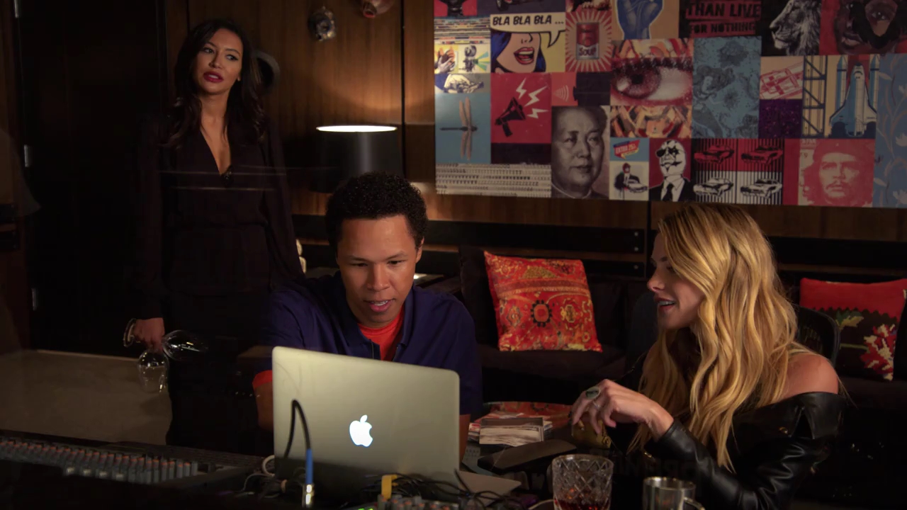 Ashley-Greene-dot-nl_StepUpHighWater2x02-1098.jpg