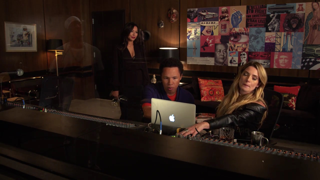 Ashley-Greene-dot-nl_StepUpHighWater2x02-1103.jpg
