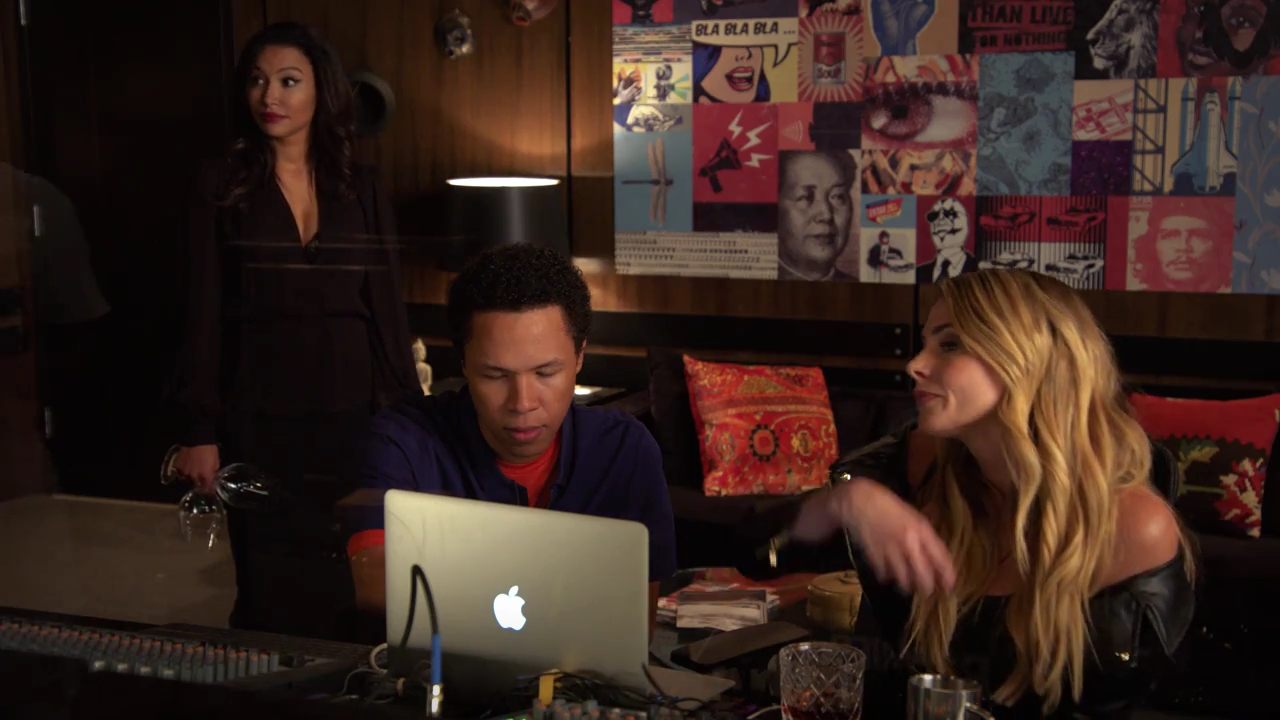 Ashley-Greene-dot-nl_StepUpHighWater2x02-1110.jpg