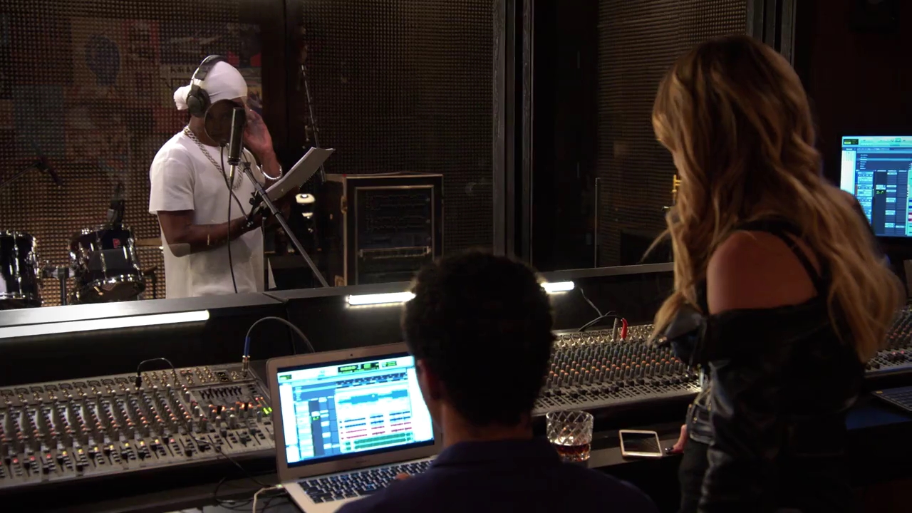 Ashley-Greene-dot-nl_StepUpHighWater2x02-1222.jpg