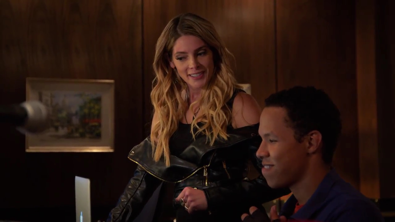Ashley-Greene-dot-nl_StepUpHighWater2x02-1227.jpg