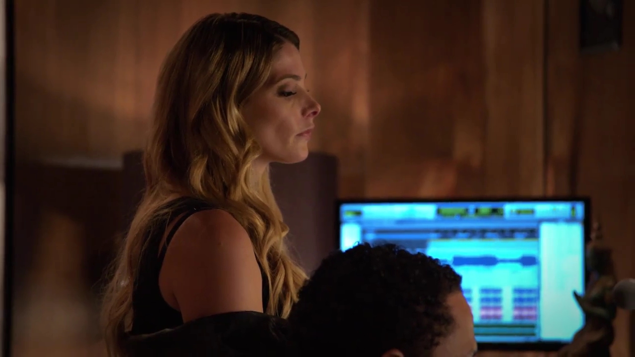 Ashley-Greene-dot-nl_StepUpHighWater2x02-1327.jpg