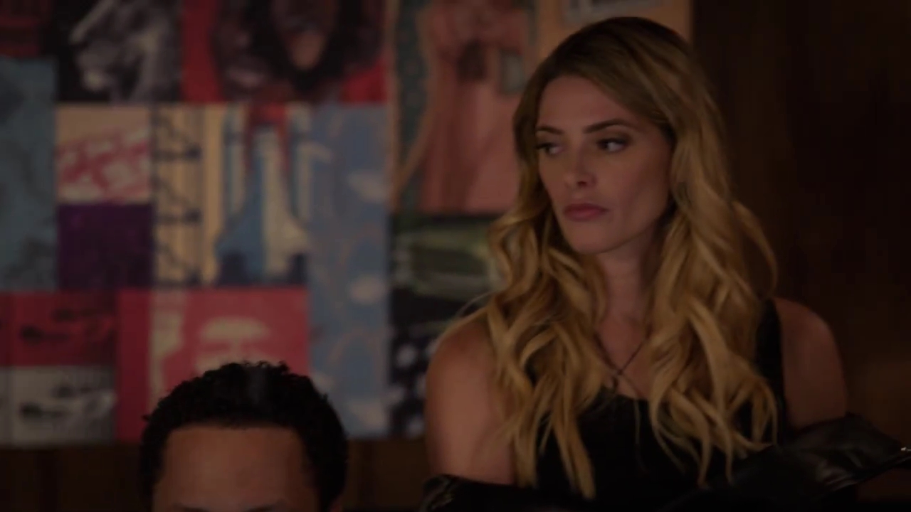 Ashley-Greene-dot-nl_StepUpHighWater2x02-1345.jpg
