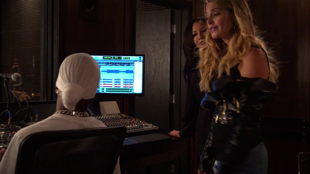 Ashley-Greene-dot-nl_StepUpHighWater2x02-1390.jpg