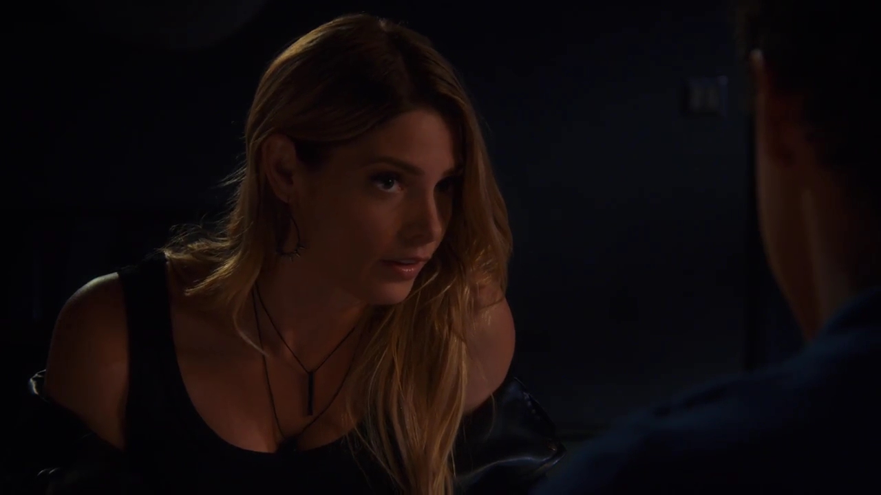 Ashley-Greene-dot-nl_StepUpHighWater2x02-1649.jpg