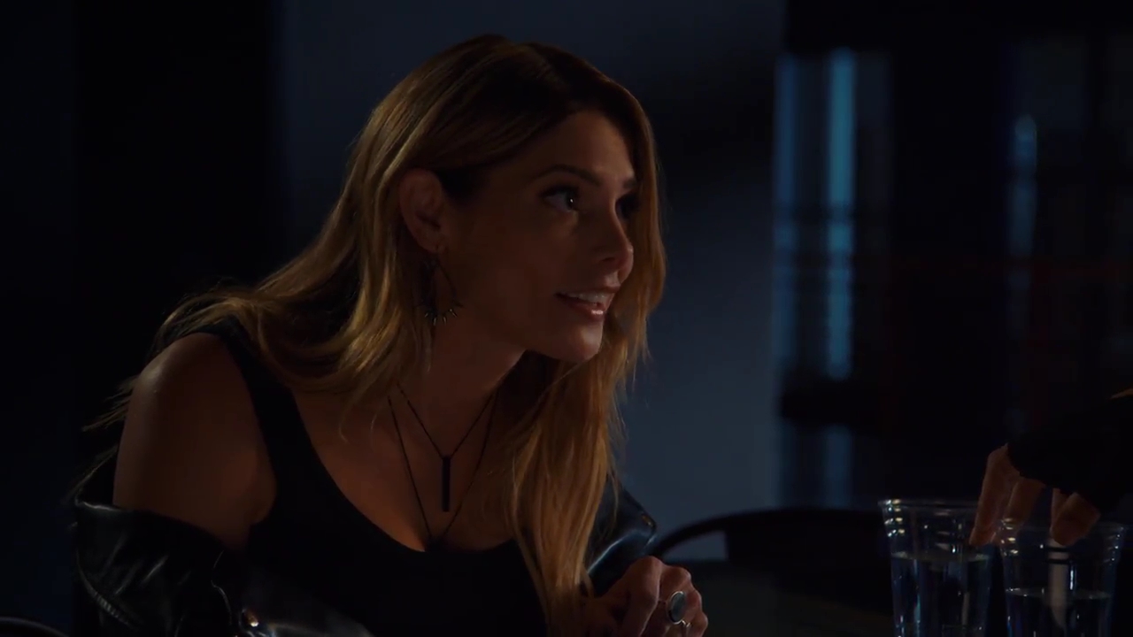 Ashley-Greene-dot-nl_StepUpHighWater2x02-1661.jpg
