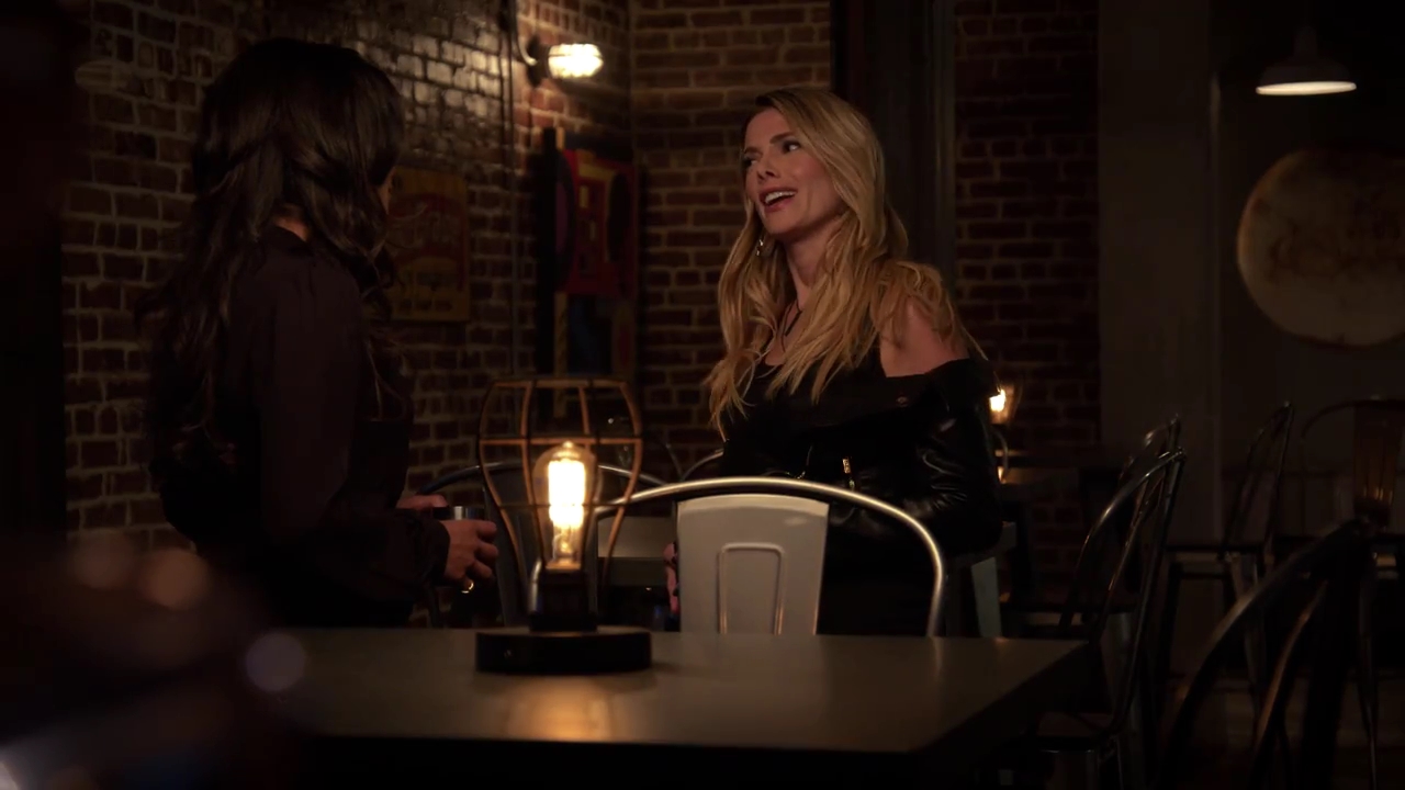 Ashley-Greene-dot-nl_StepUpHighWater2x02-1807.jpg