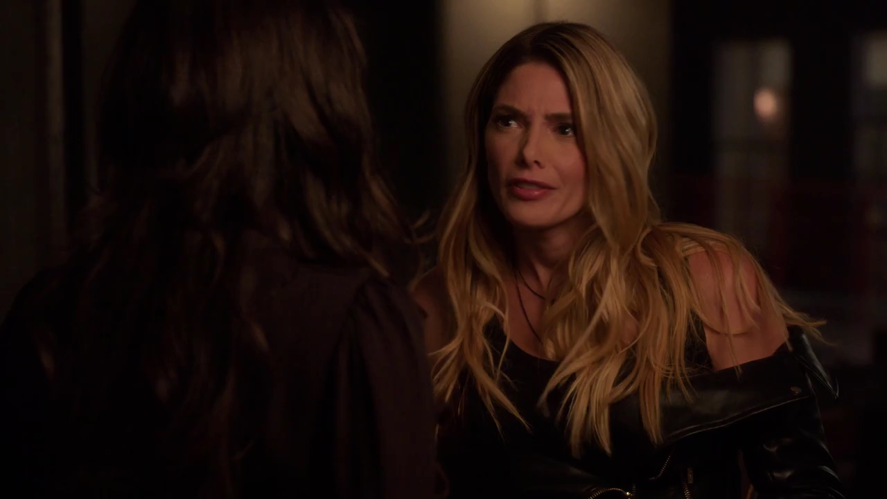 Ashley-Greene-dot-nl_StepUpHighWater2x02-1813.jpg